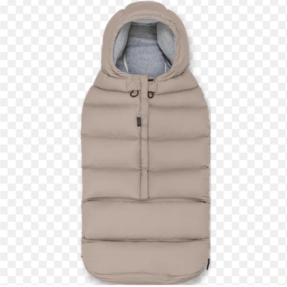 Joolz Puffer Footmuff by Joolz$219.99 NEW Color: Sandy Taupe